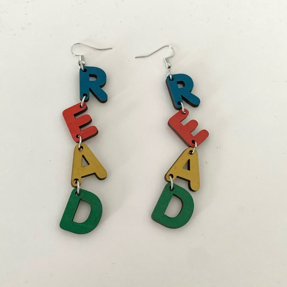 Wood Letter READ Teacher’s Drop Earrings - Picture 2 of 2
